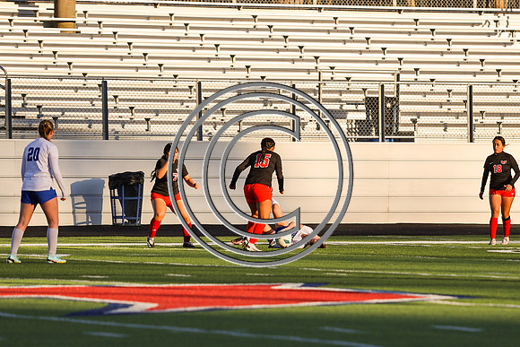 CPP_SoccerGirlV-9041