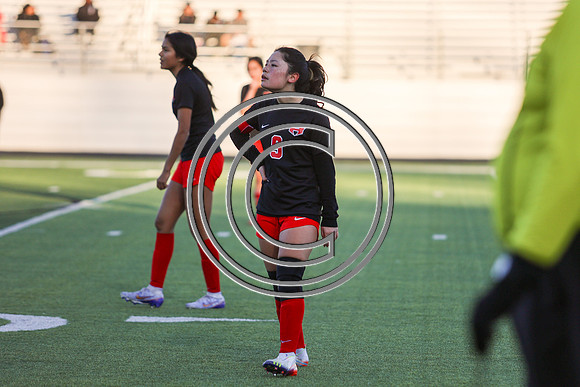 CPP_SoccerGirlV-9117