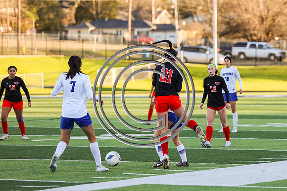 CPP_SoccerGirlV-9040