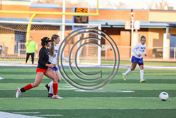 CPP_SoccerGirlV-9072