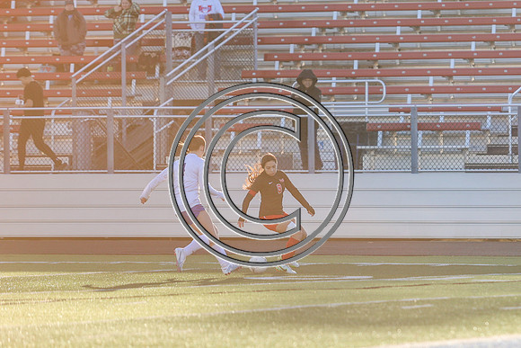 CPP_SoccerGirlV-9006