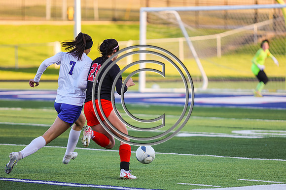 CPP_SoccerGirlV-9099