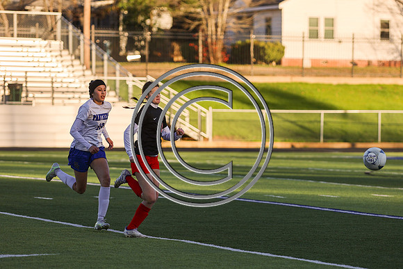 CPP_SoccerGirlV-9079