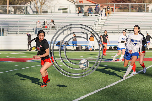 CPP_SoccerGirlV-8965