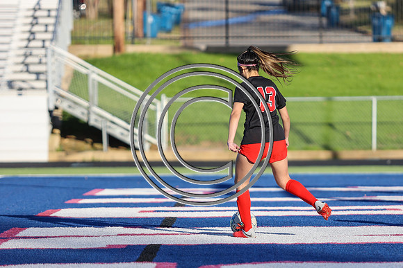 CPP_SoccerGirlV-8943