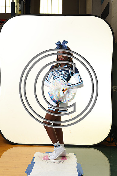 049A3668